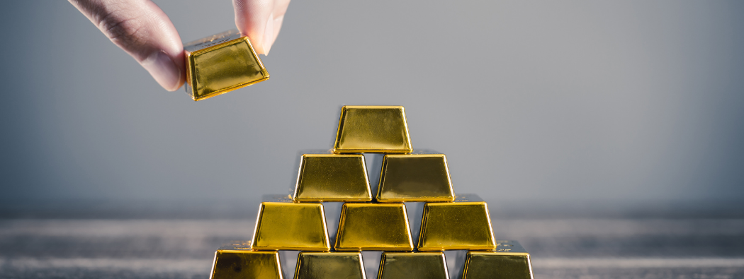 4 Möglichkeiten, Wie man 2024 als Anfänger in Gold Investieren Kann 
