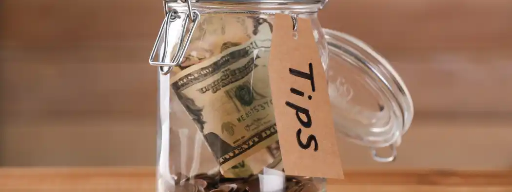 Financial Stocks: Key Types & Trading Tips