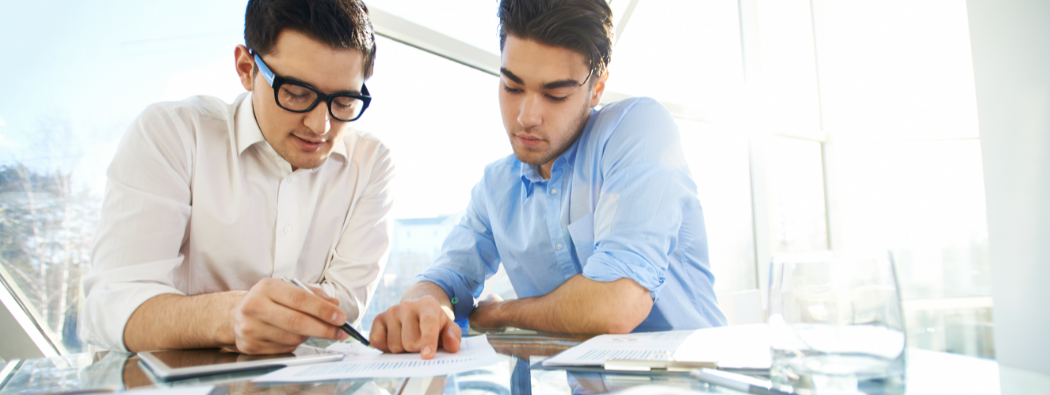 Guide To Technical Indicators: Types And Which To Use 